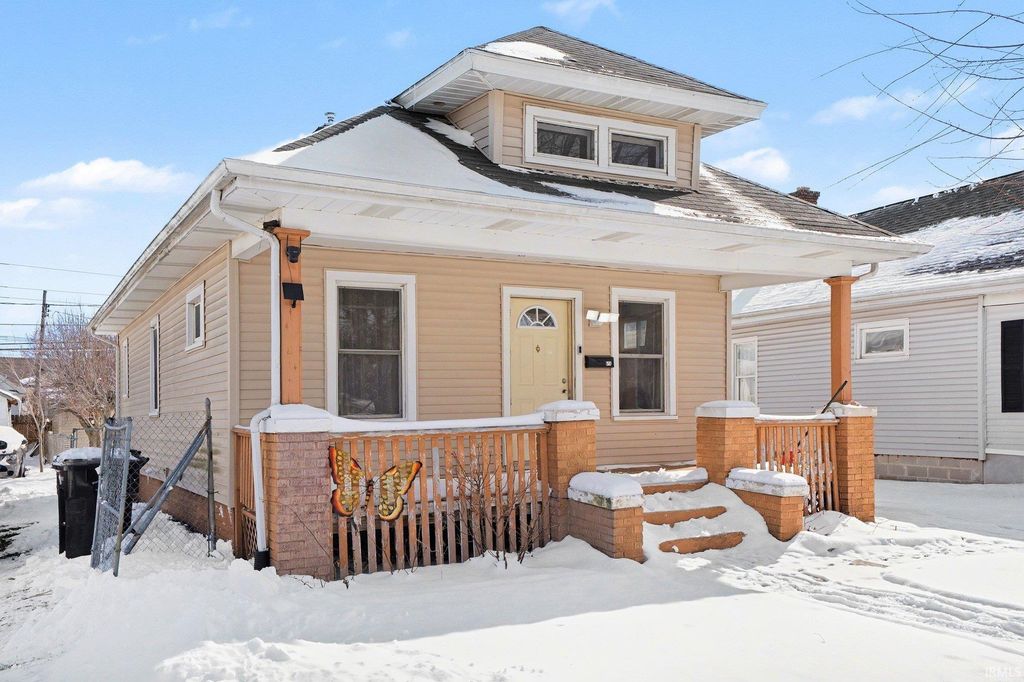 Photo of 614 S Bendix Drive, South Bend, IN 46619 (MLS # 202605967)