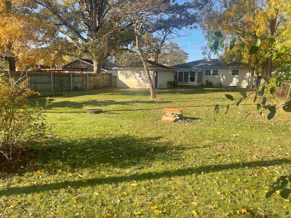 Photo of 6133 Kent Road, Fort Wayne, IN 46816 (MLS # 202644577)