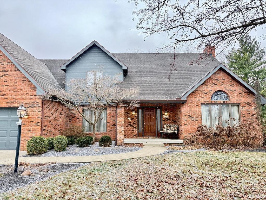 Photo of 3901 W Allen Court, Muncie, IN 47304 (MLS # 202549840)