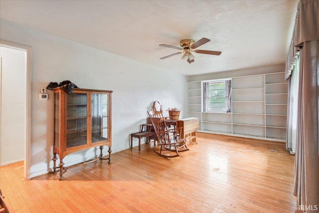 Photo of 724 W Ladd Avenue, Bloomington, IN 47403 (MLS # 202633848)