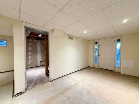 Tiny photo for 1319 SE Riverside Drive, Evansville, IN 47713 (MLS # 202642114)