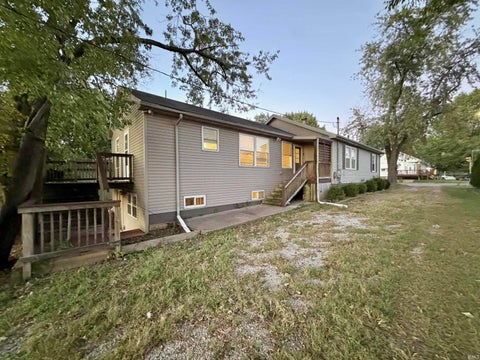 Tiny photo for 1319 SE Riverside Drive, Evansville, IN 47713 (MLS # 202642114)