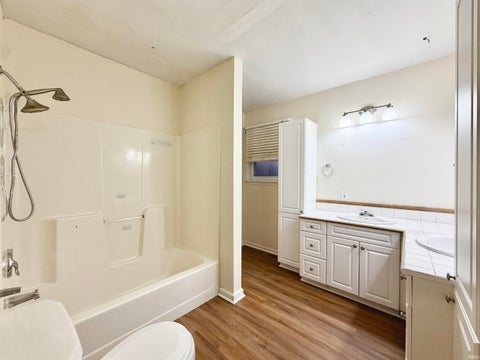 Tiny photo for 1319 SE Riverside Drive, Evansville, IN 47713 (MLS # 202642114)