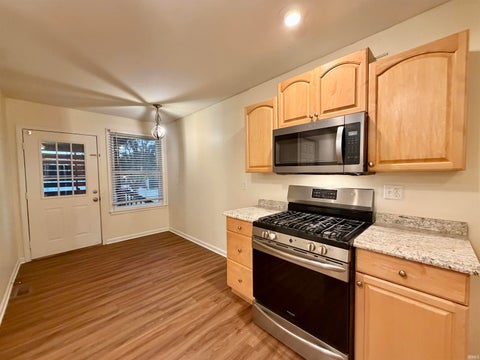 Tiny photo for 1319 SE Riverside Drive, Evansville, IN 47713 (MLS # 202642114)