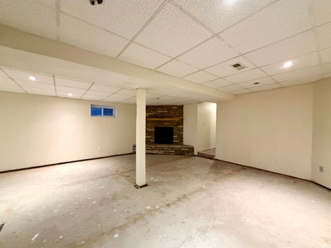 Tiny photo for 1319 SE Riverside Drive, Evansville, IN 47713 (MLS # 202642114)