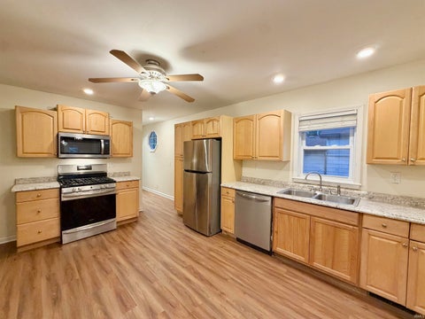Tiny photo for 1319 SE Riverside Drive, Evansville, IN 47713 (MLS # 202642114)
