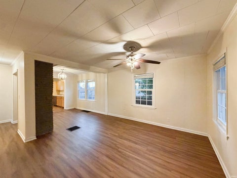 Tiny photo for 1319 SE Riverside Drive, Evansville, IN 47713 (MLS # 202642114)