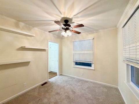 Tiny photo for 1319 SE Riverside Drive, Evansville, IN 47713 (MLS # 202642114)