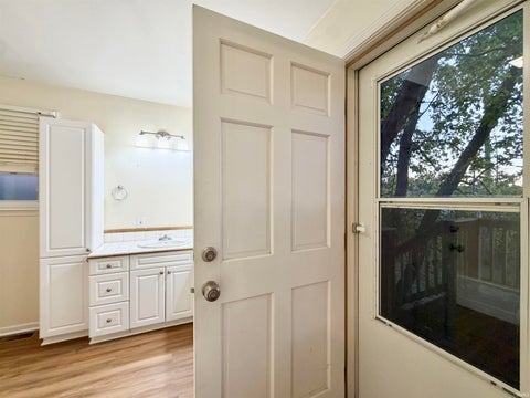 Tiny photo for 1319 SE Riverside Drive, Evansville, IN 47713 (MLS # 202642114)