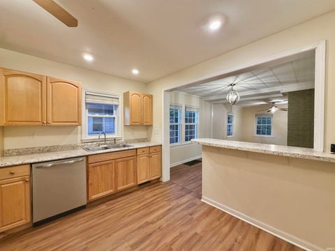 Tiny photo for 1319 SE Riverside Drive, Evansville, IN 47713 (MLS # 202642114)
