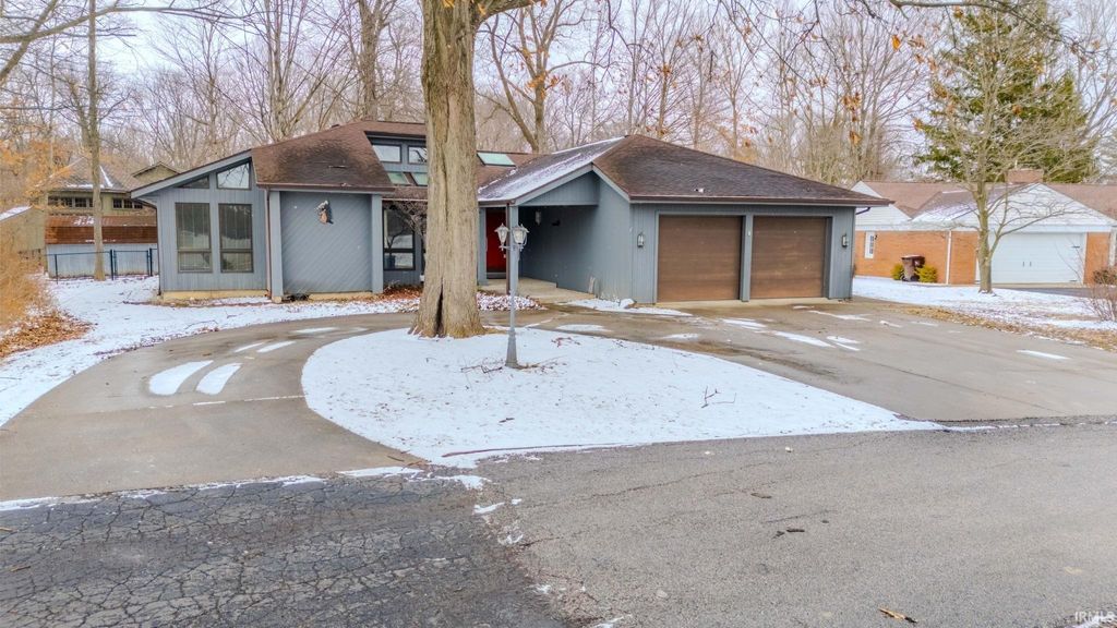 Photo of 1452 Inez Street, Wabash, IN 46992 (MLS # 202605948)