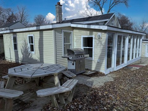 Tiny photo for 2406 N West Shafer Drive, Monticello, IN 47960 (MLS # 202545929)