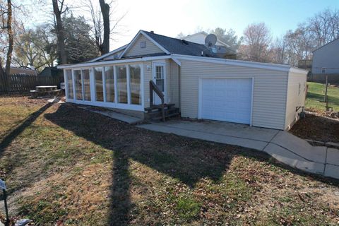 Tiny photo for 2406 N West Shafer Drive, Monticello, IN 47960 (MLS # 202545929)