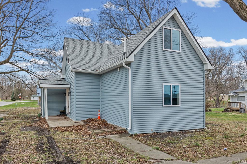 Photo of 300 N Oakland Street, Colfax, IN 46035 (MLS # 202610945)