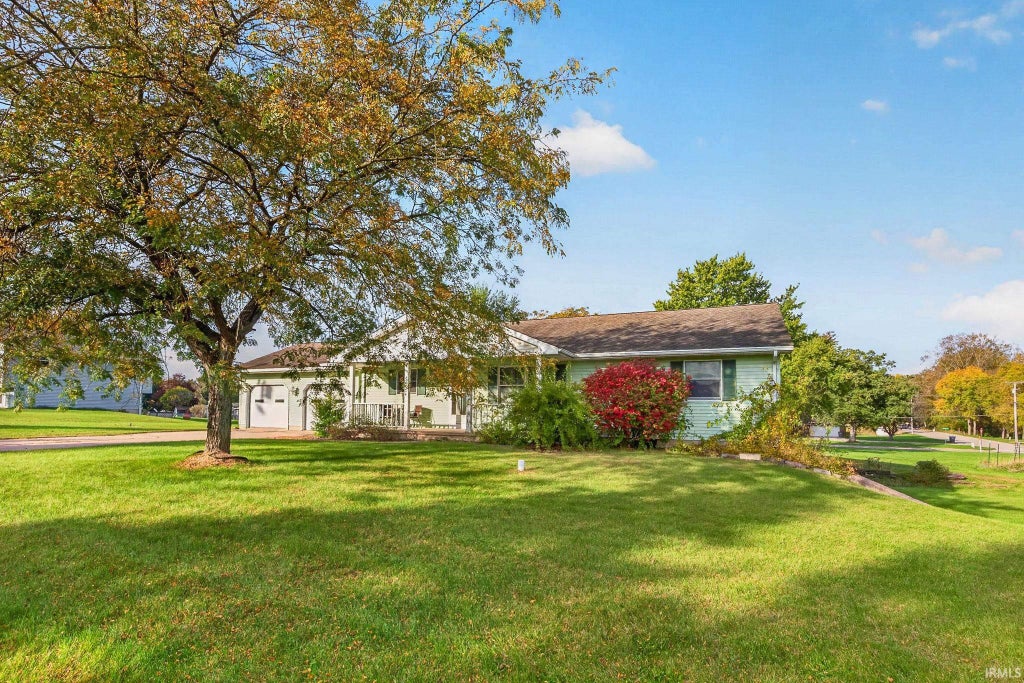 Photo of 2600 Huffman Street, Winona Lake, IN 46590 (MLS # 202643370)