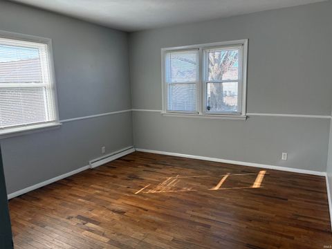 Tiny photo for 310 Columbia Avenue, Peru, IN 46970 (MLS # 202608201)