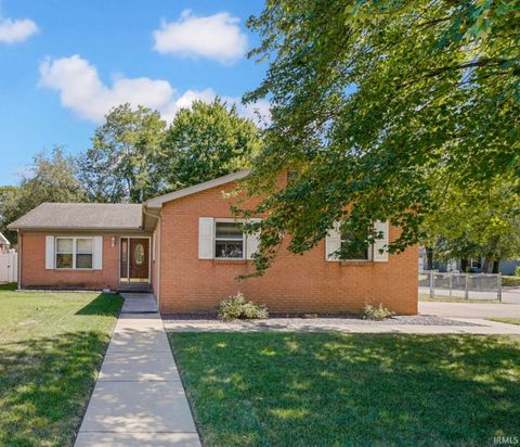 Photo of 816 Southfield Road, Evansville, IN 47715 (MLS # 202536648)