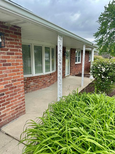 Tiny photo for 1021 N Brentwood Lane, Muncie, IN 47304 (MLS # 202618470)