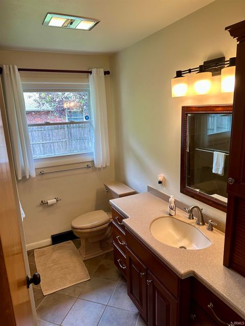 Tiny photo for 1021 N Brentwood Lane, Muncie, IN 47304 (MLS # 202618470)
