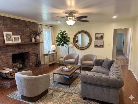 Tiny photo for 1021 N Brentwood Lane, Muncie, IN 47304 (MLS # 202618470)