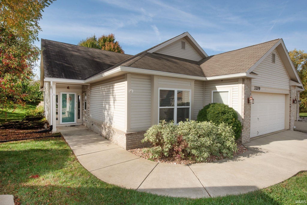 Photo of 3209 Tilbury Drive, West Lafayette, IN 47906 (MLS # 202644261)