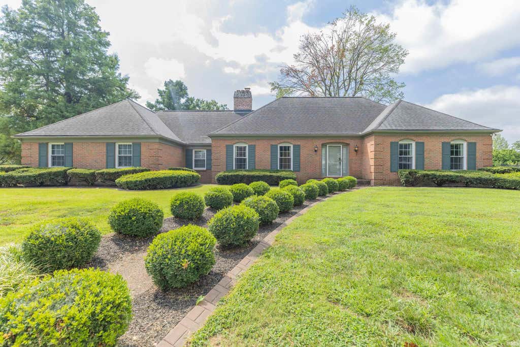 Photo of 7309 Olive Street, Evansville, IN 47715 (MLS # 202634251)