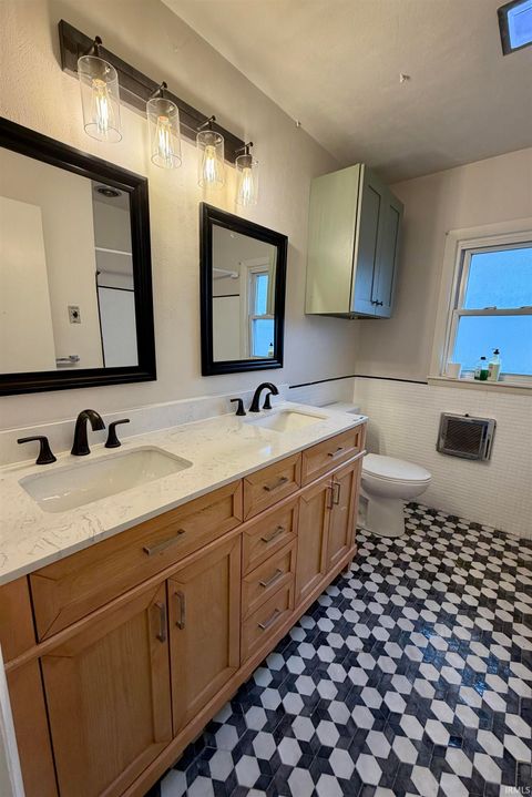 Tiny photo for 221 N Prairie Street, Brookston, IN 47923 (MLS # 202605704)