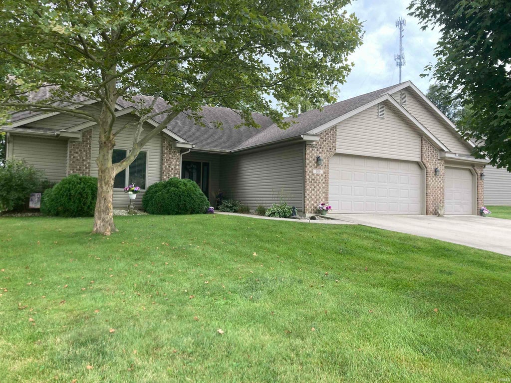Photo of 309 Ironwood Lane, Ossian, IN 46777 (MLS # 202637756)
