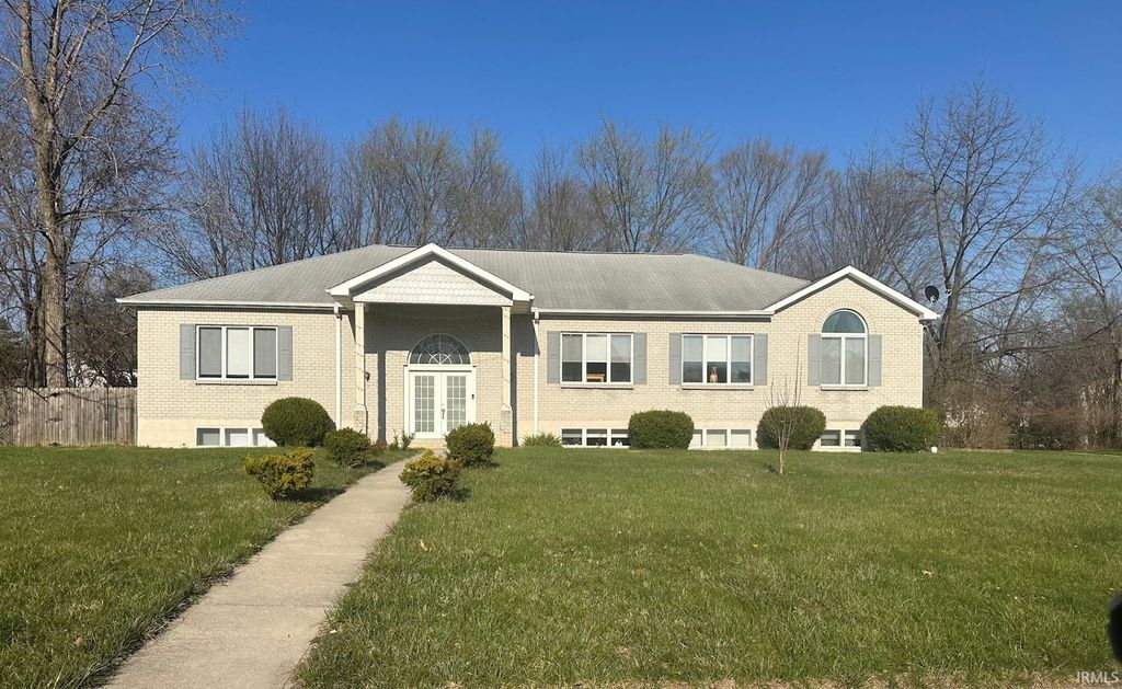Photo of 9832 Crown Point Drive, Fort Wayne, IN 46804 (MLS # 202602933)