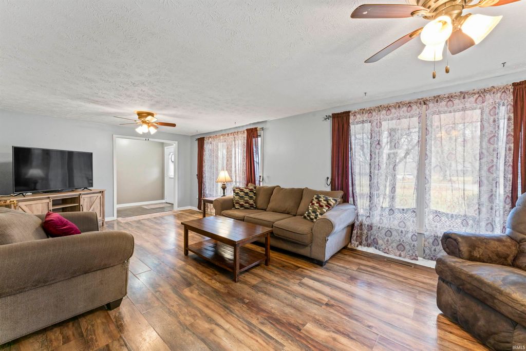 Photo of 1771 N County Road 0 EW, Frankfort, IN 46041 (MLS # 202606996)