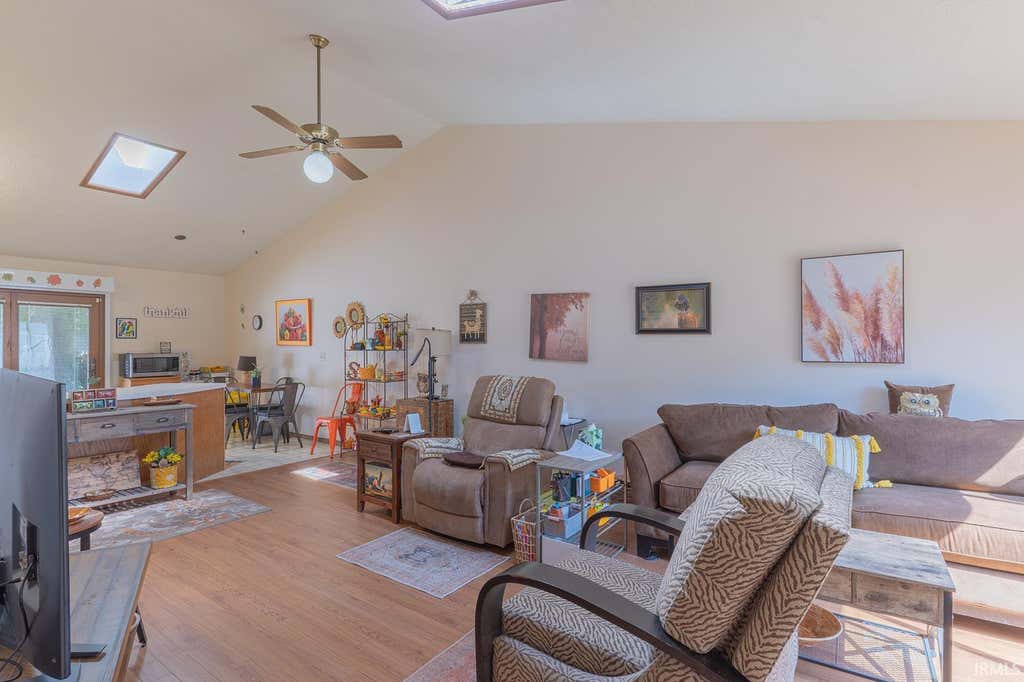 Photo of 1707 Lowell Wood Street, Mishawaka, IN 46545 (MLS # 202631172)