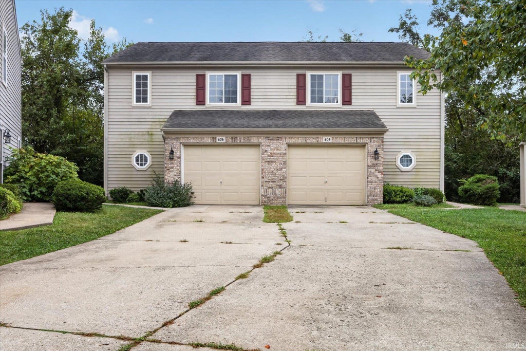 Photo of 604 W Bayberry Court, Bloomington, IN 47401 (MLS # 202639240)