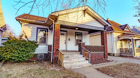 Tiny photo for 1811 N 15Th Street, Lafayette, IN 47904 (MLS # 202603048)
