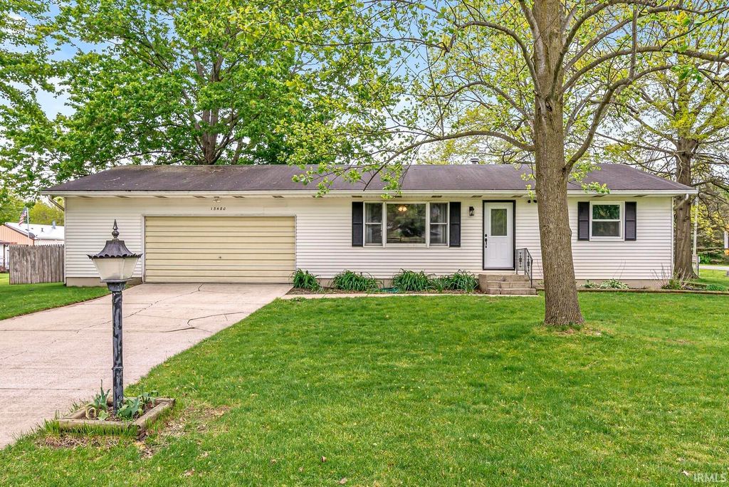 Photo of 13480 Esther Avenue, Mishawaka, IN 46545 (MLS # 202617015)