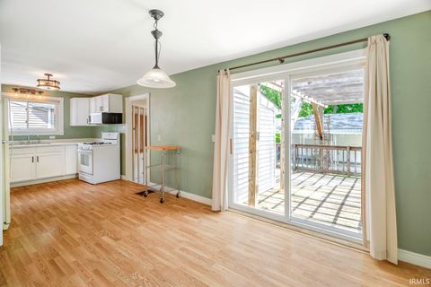 Tiny photo for 1321 S 5th Street, Lafayette, IN 47905 (MLS # 202619604)