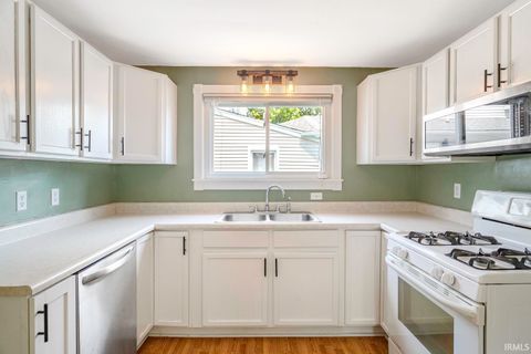 Tiny photo for 1321 S 5th Street, Lafayette, IN 47905 (MLS # 202619604)