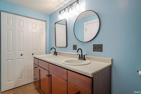 Tiny photo for 1321 S 5th Street, Lafayette, IN 47905 (MLS # 202619604)
