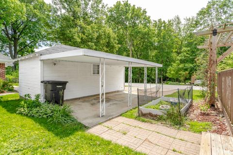 Tiny photo for 1321 S 5th Street, Lafayette, IN 47905 (MLS # 202619604)