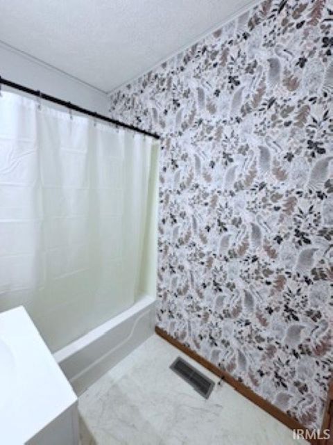Tiny photo for 2208 Beauvour Court, Kokomo, IN 46902 (MLS # 202542714)