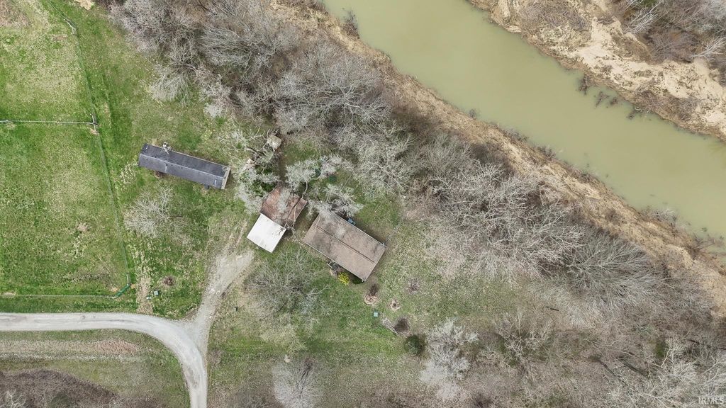 Photo of 1801 N Highway 69, Mount Vernon, IN 47620 (MLS # 202609222)