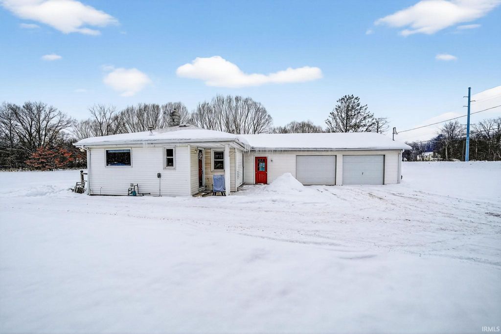 Photo of 63313 Us 31 Road, South Bend, IN 46614 (MLS # 202603528)