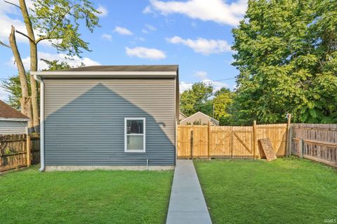 Tiny photo for 712 S 29th Street, Lafayette, IN 47904 (MLS # 202532444)