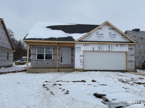 Photo of 300 Peace Tree Village Drive #6, Rochester, IN 46975 (MLS # 202607096)