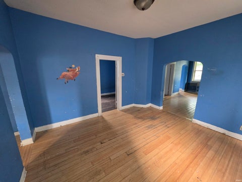 Tiny photo for 221 W Woodland Avenue, Fort Wayne, IN 46807 (MLS # 202637918)