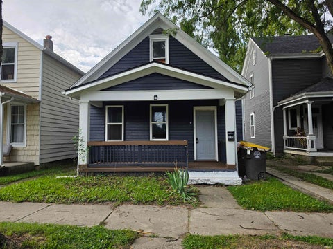Photo of 221 W Woodland Avenue, Fort Wayne, IN 46807 (MLS # 202637918)
