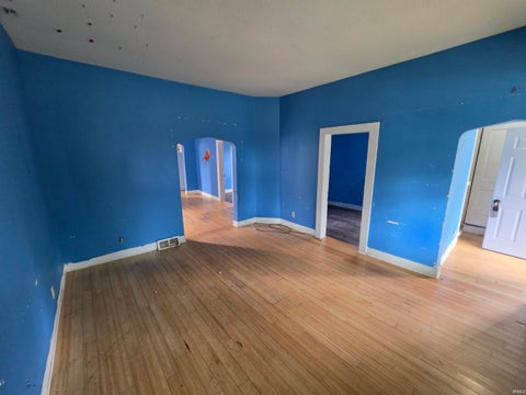 Tiny photo for 221 W Woodland Avenue, Fort Wayne, IN 46807 (MLS # 202637918)
