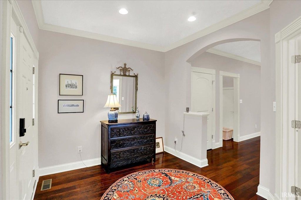 Photo of 907 S Baldwin Drive, Bloomington, IN 47401 (MLS # 202541865)