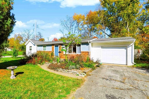 Photo of 694 W Ladd Avenue, Bloomington, IN 47403 (MLS # 202644829)