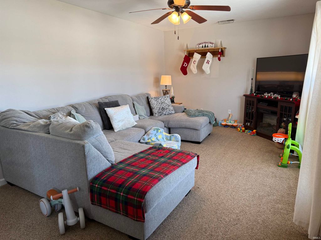 Photo of 1905 E Schulze Road, Vincennes, IN 47591 (MLS # 202549065)