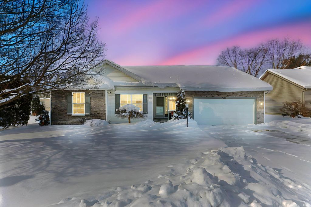 Photo of 4405 Jade Crossing Drive, South Bend, IN 46628 (MLS # 202602858)